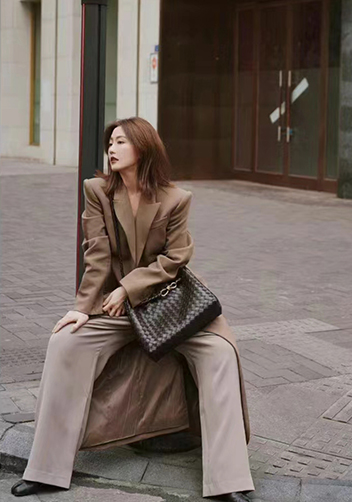 Allegria Woven Large Leather Shoulder Bag Choco