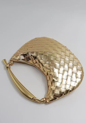 The Fish Handle Bag Gold