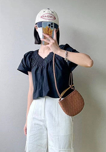 The Fish Handle Mini Bag Camel