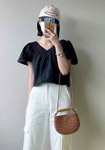 The Fish Handle Mini Bag Camel