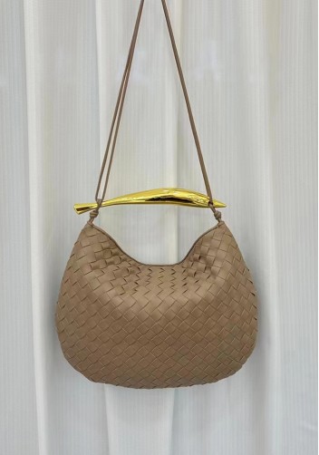 The Fish Handle Large Shoulder Bag Beige