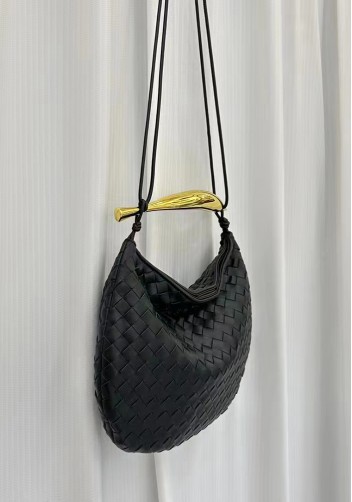 The Fish Handle Large Shoulder Bag Black