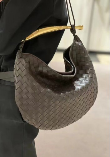 The Fish Handle Large Shoulder Bag Black