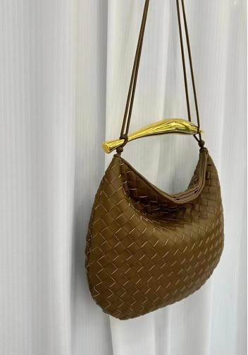 The Fish Handle Large Shoulder Bag Brown