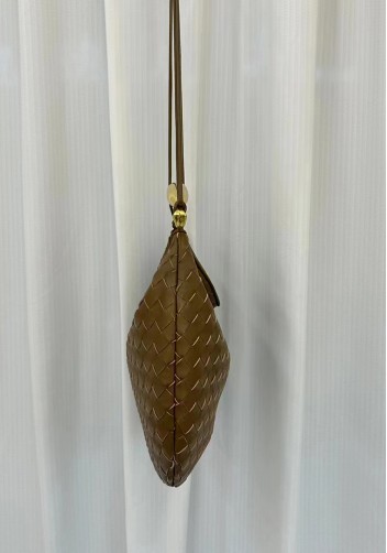 The Fish Handle Large Shoulder Bag Brown