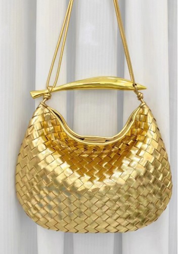 The Fish Handle Large Shoulder Bag Gold