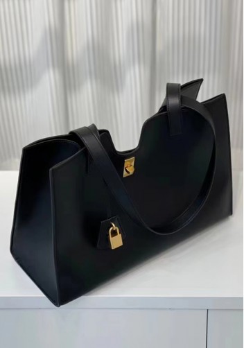 Shimanne Calfskin Shoulder Bag Tote Black