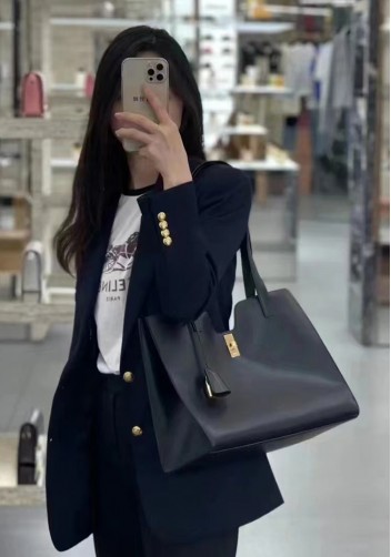 Shimanne Calfskin Shoulder Bag Tote Black