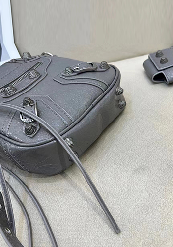 The Route 66 Brushed Leather Messenger Bag Grey