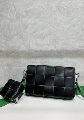 Mia Woven Leather Shoulder Bag With Cube Black Green