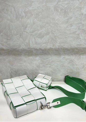 Mia Woven Leather Shoulder Bag With Cube White Green