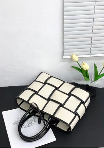 Mia Woven Canvas 12 Squares Tote Black