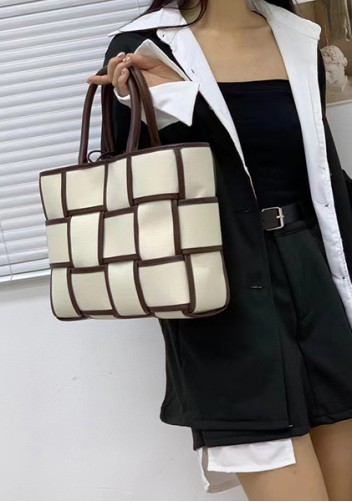 Mia Woven Canvas 12 Squares Tote Choco