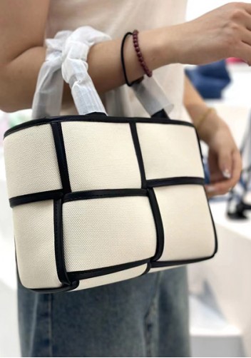 Mia Woven Canvas 4 Squares Tote Black