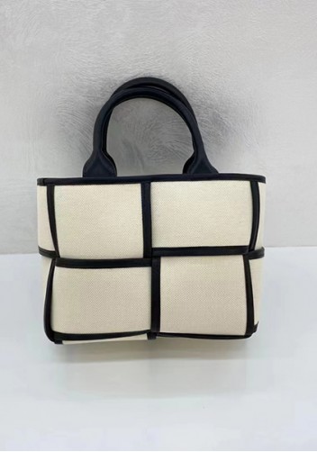 Mia Woven Canvas 4 Squares Tote Black