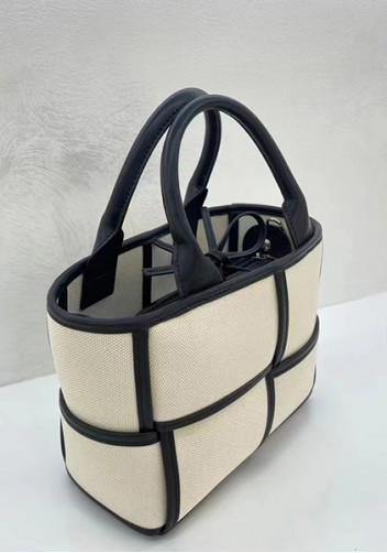 Mia Woven Canvas 4 Squares Tote Black