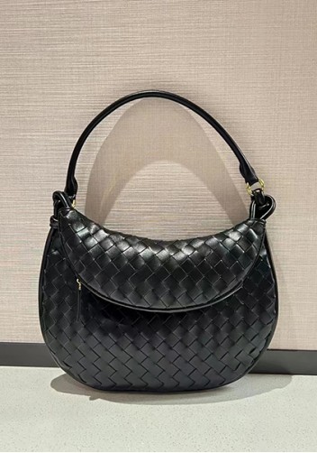 Gemini Woven Shoulder Bag Black