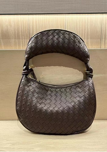 Gemini Woven Shoulder Bag Choco