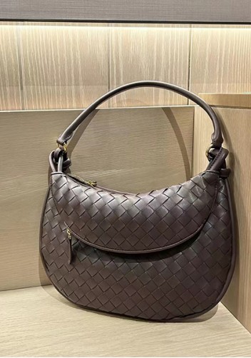 Gemini Woven Shoulder Bag Choco