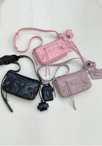 The Route 66 Vegan Leather Horizontal Messenger Bag Pink
