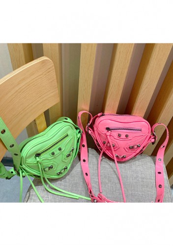 The Route 66 Vegan Leather Heart Shoulder Bag Pink