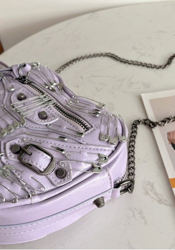 The Route 66 Vegan Leather Heart Shoulder Bag Clips Purple