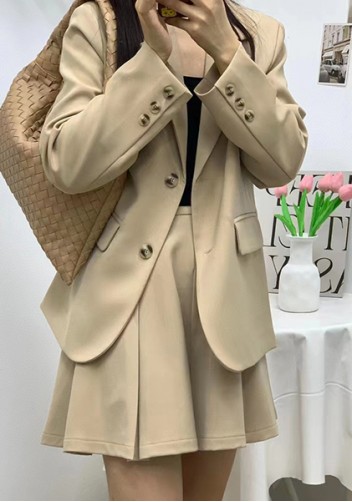 Dina Large Intrecciato Leather Tote Beige