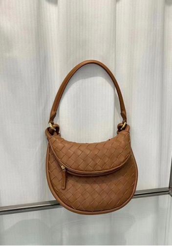 Gemini Woven Shoulder Small Bag Camel