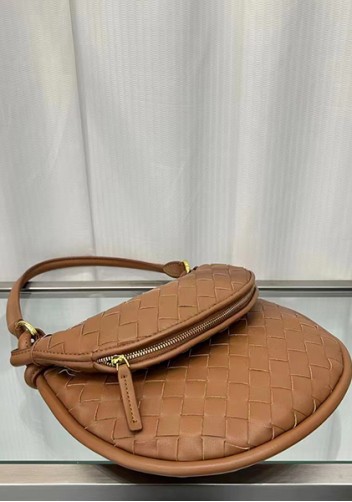 Gemini Woven Shoulder Small Bag Camel