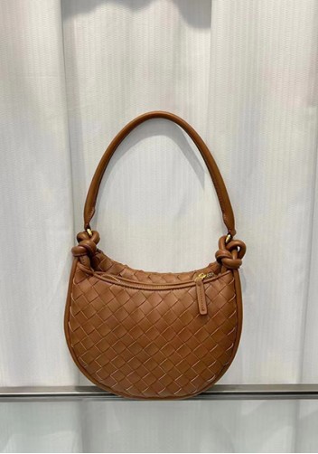 Gemini Woven Shoulder Small Bag Camel