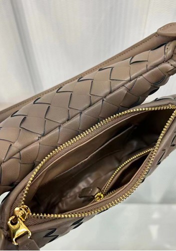 Gemini Woven Shoulder Small Bag Earthy Brown