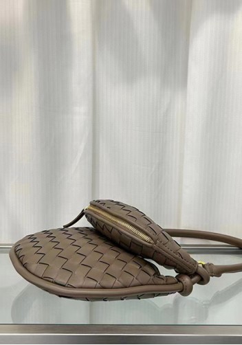 Gemini Woven Shoulder Small Bag Earthy Brown