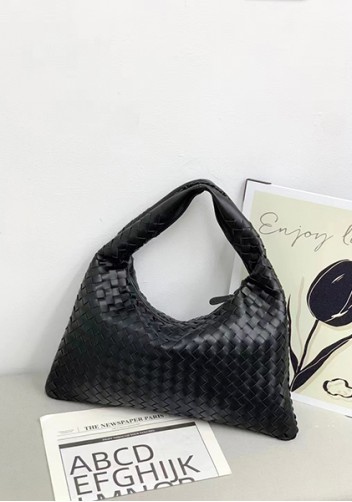 Dina Large Intrecciato Leather Zip Tote Black