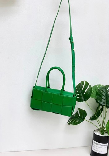 Mia Woven Leather 8 Squares Mini Tote Grass Green