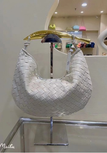The Fish Handle Medium Vegan Leather Bag Cream