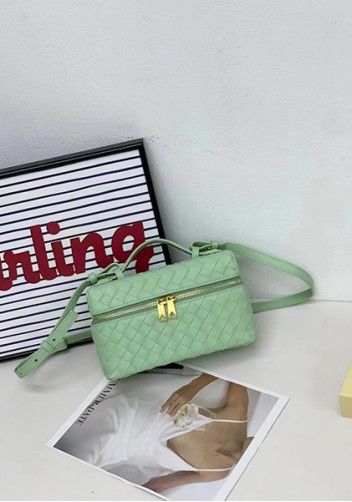 Mia Woven Leather Long Beauty Case Green
