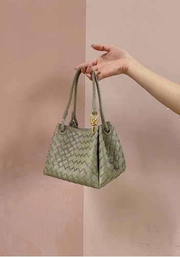 Mia Chute Leather Small Shoulder Bag Green