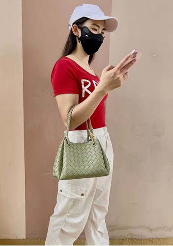 Mia Chute Leather Small Shoulder Bag Green