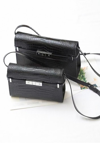 Ivana Crocodile Leather Shoulder Bag Black silver Hardware