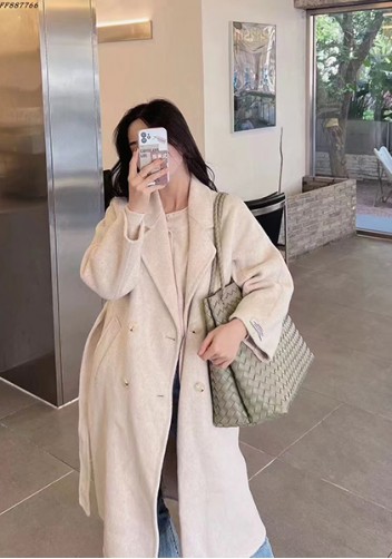 Allegria Woven XL Large Leather Shoulder Bag Cream