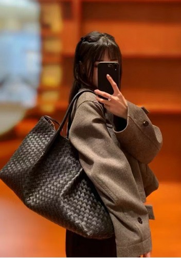 Mia Gallery Woven Leather Shoulder Large Bag Coffee