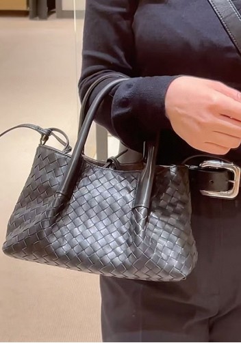 Mia Gallery Woven Leather Shoulder Small Bag Black