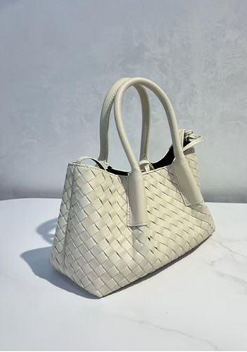 Mia Gallery Woven Leather Shoulder Small Bag Cream