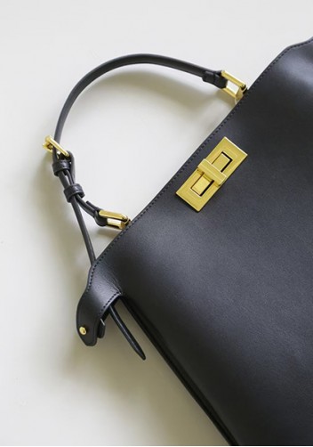 Carrie Smooth Leather Medium Bag Black