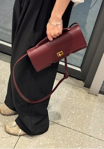 Monaco Glam Small Clutch On Strap Wine