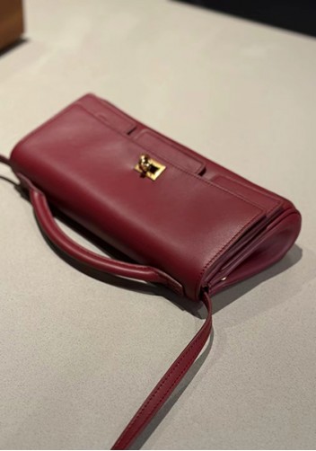 Monaco Glam Small Clutch On Strap Wine