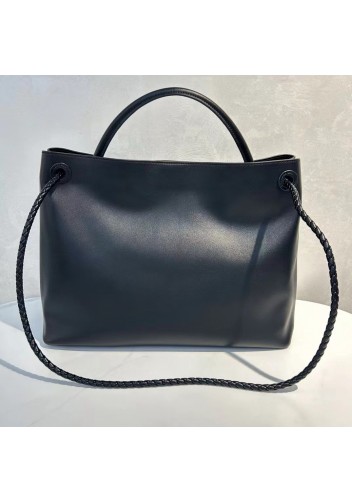 Allegria Large Smooth Leather Shoulder Bag Black