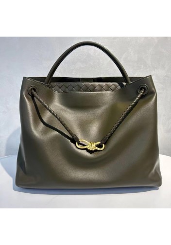 Allegria Large Smooth Leather Shoulder Bag Grey