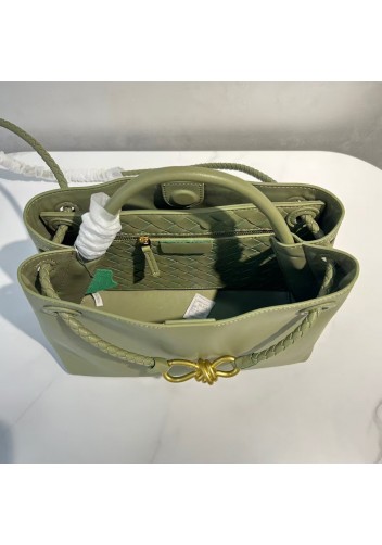 Allegria Large Smooth Leather Shoulder Bag Light Cave Green