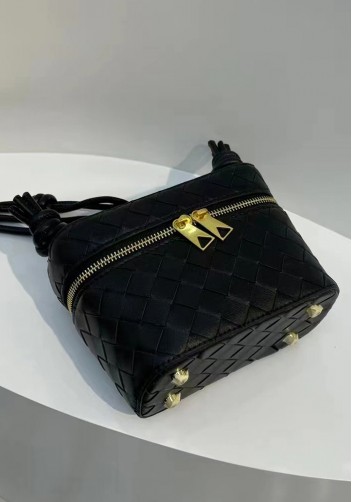 Mia Woven Leather Beauty Case Black